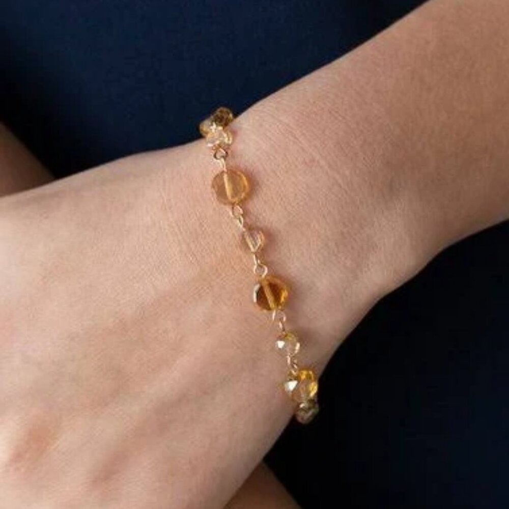 ✨ $5 for $25- Gold‑Tone Beaded Bracelet – New With Tags ✨